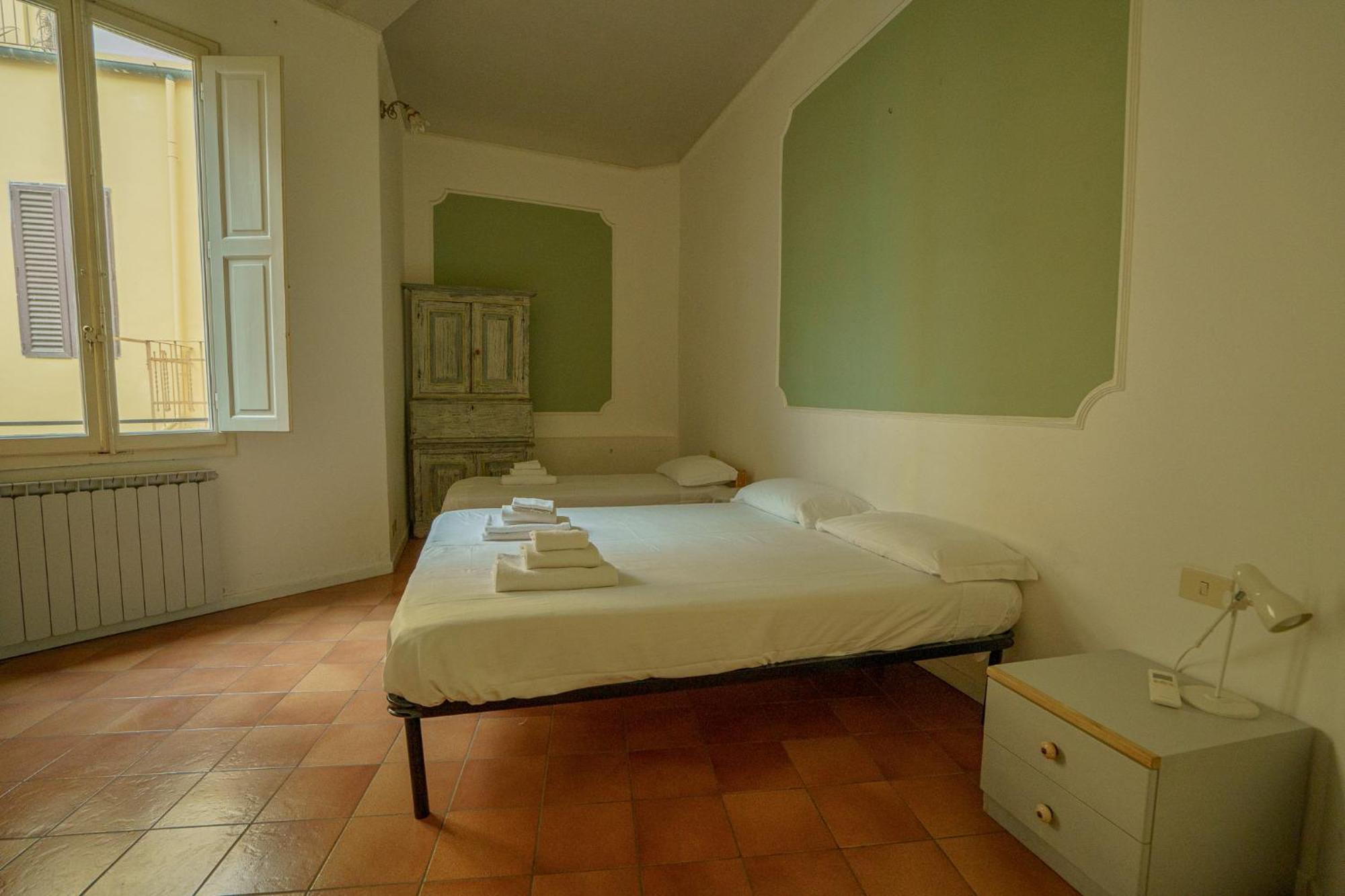Appartement Tranquil Flat Near Museums&Train Station à Florence Extérieur photo