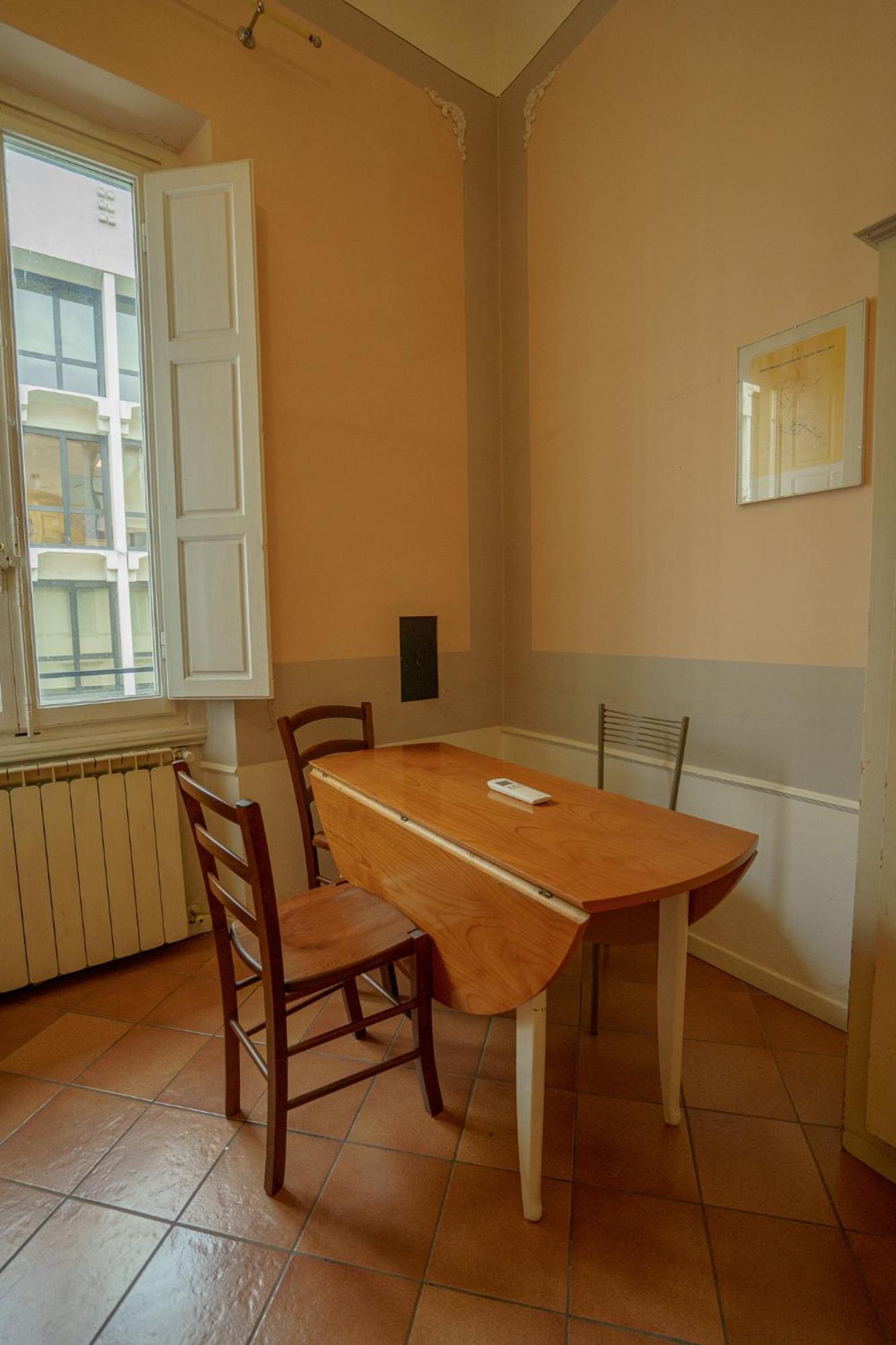 Appartement Tranquil Flat Near Museums&Train Station à Florence Extérieur photo