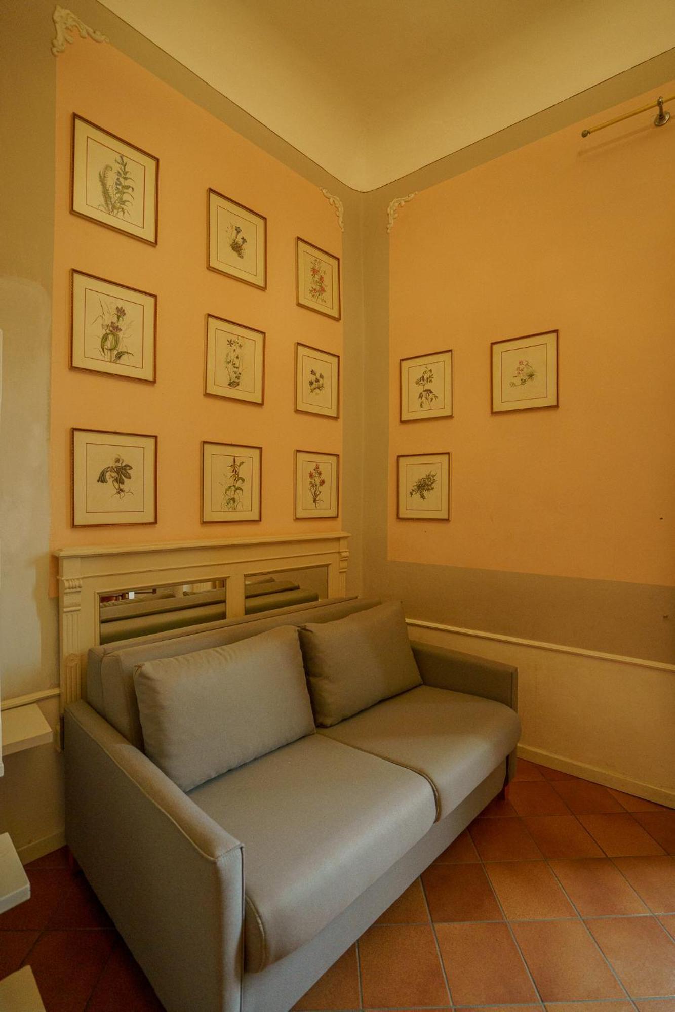 Appartement Tranquil Flat Near Museums&Train Station à Florence Extérieur photo