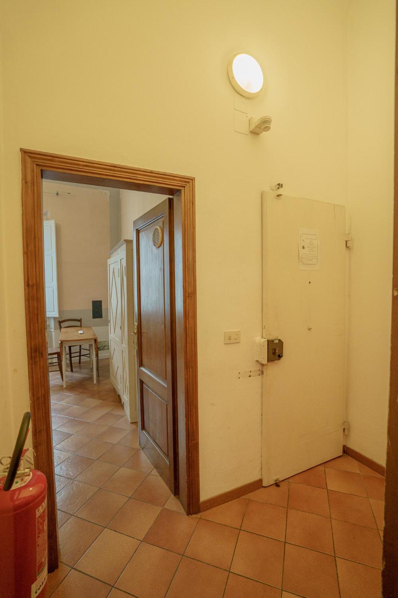 Appartement Tranquil Flat Near Museums&Train Station à Florence Extérieur photo